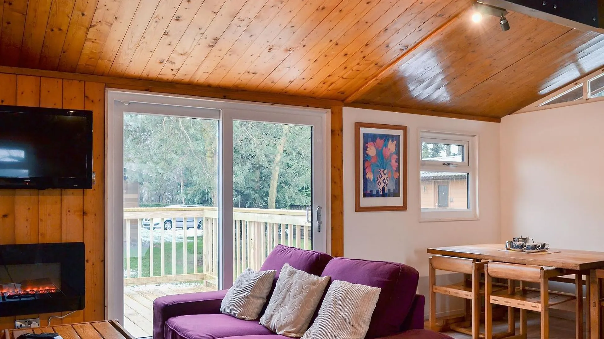 Cedar Lodge Ellington